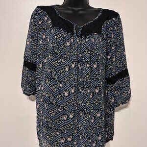Peasant-style Black-Blue Floral Smock With Black Lace Trim, Round Neck Size L